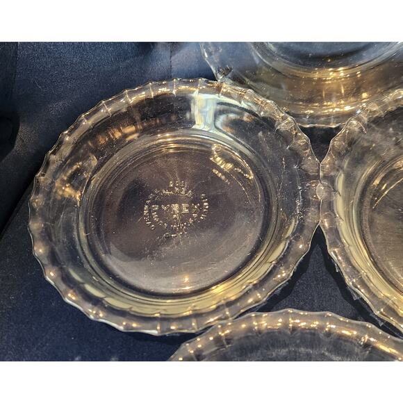 Vintage Pyrex Clear Glass Mini Pie Plates – Set of 4 – 6” Fluted Edge – USA made - Picture 3 of 6